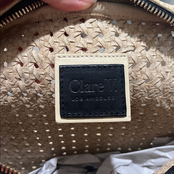 CLARE V. GRANDE FANNY WOVEN BELT BAG in CREAM - Picture 5 of 8